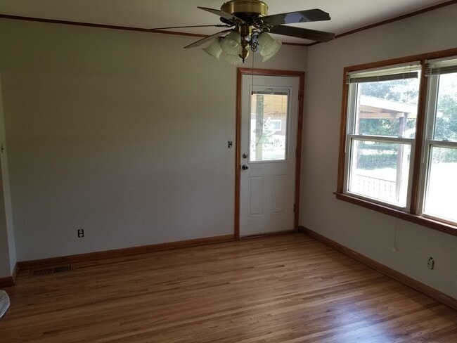 Photo - Midtown bungalow, beautiful hard wood floors, lots of natural light.