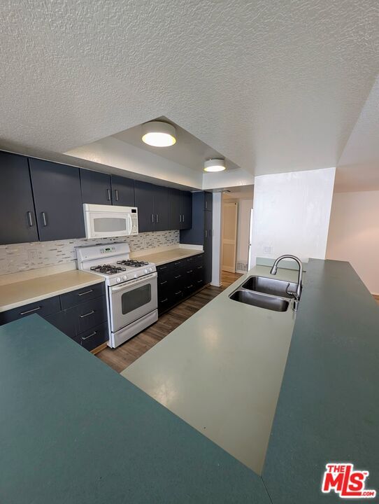 Photo - 1312 S Saltair Ave Unit 102