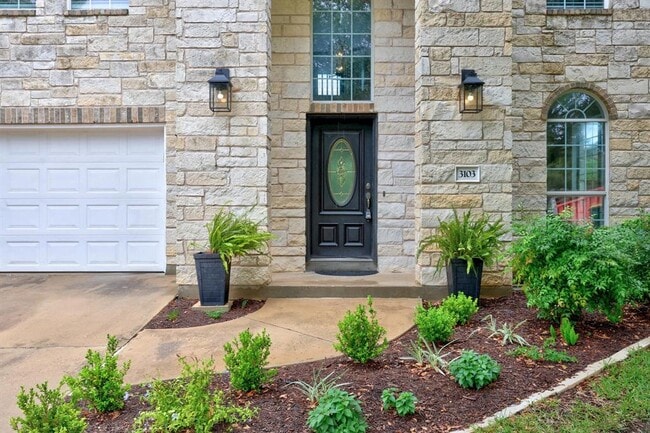 Photo - 3103 Cashell Wood Dr House