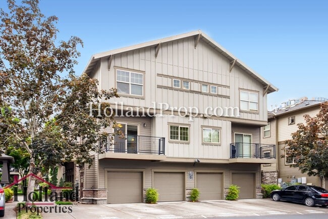 Building Photo - Lovely Condo with 2 primary suites in Hillsboro