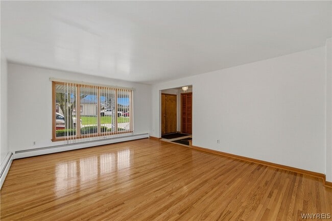 Photo - 4 Villa Moraine Dr