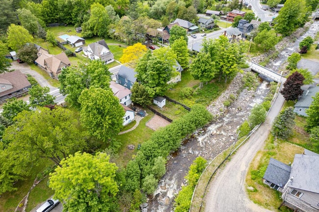 Photo - 10904 NY-73 Scenic Unit ID1302141P