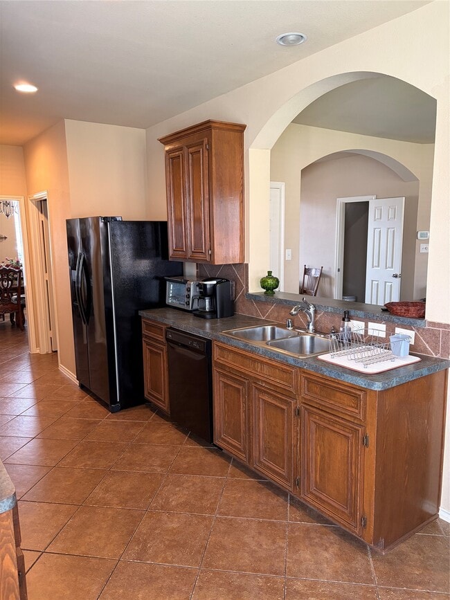 Photo - 2515 Silverton Bend