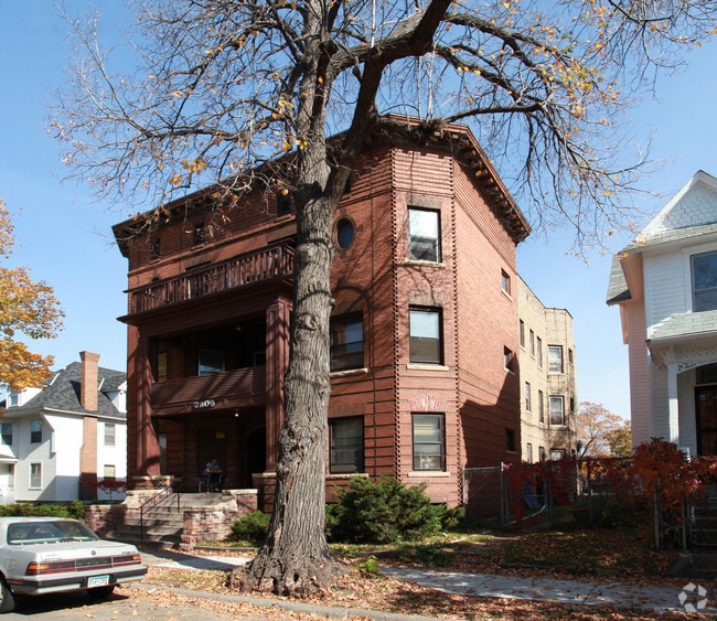 2809 Stevens Ave S Apartments For Rent in Minneapolis, MN