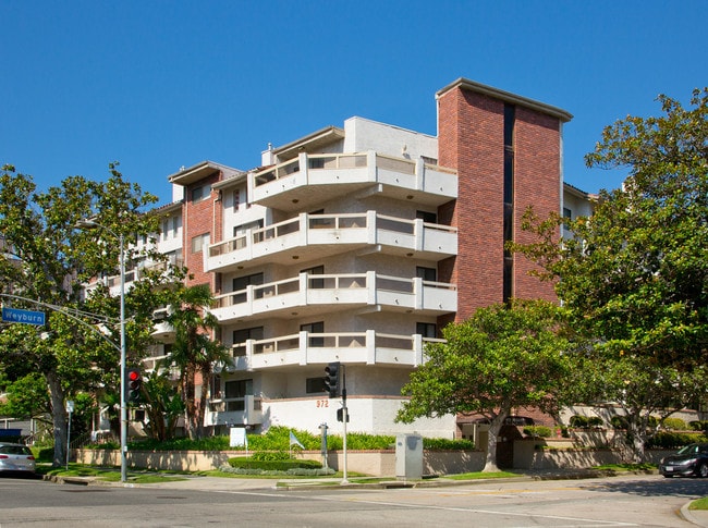 Ubicación privilegiada en Westwood - The Hilgard