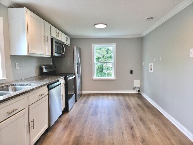 Photo - 1750 Newell Ave Unit 1750