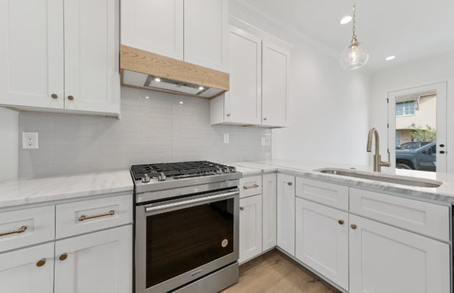 Photo - FOR RENT in SUGAR MILL POND!