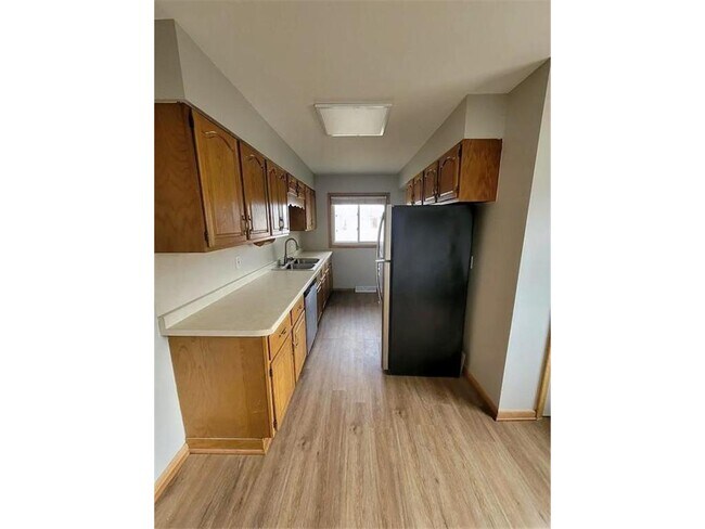 Photo - 706 Robinwood Ln
