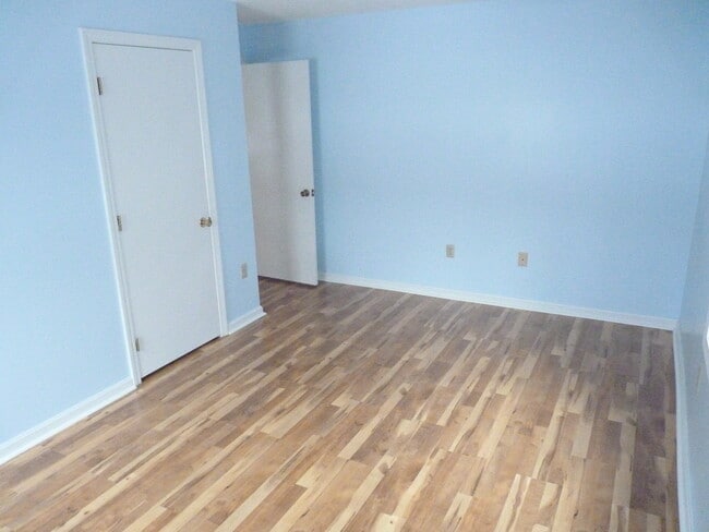 Photo - 130 Endicott St N Unit 319