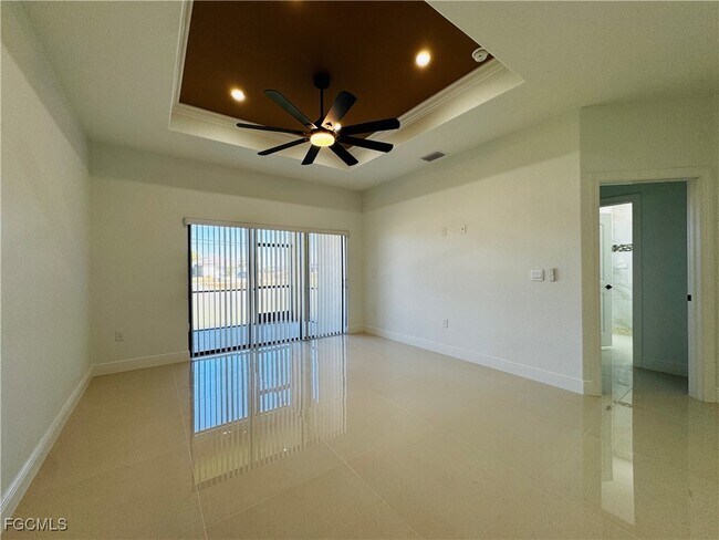 Photo - 3948 20th St W