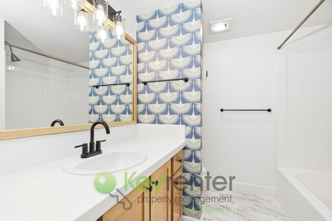 Photo - Modern Comfort Meets Classic Seattle Charm