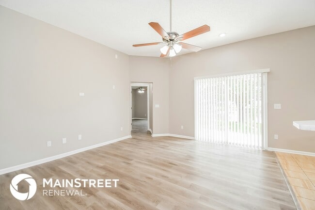 Photo - 8568 Star Leaf Rd N