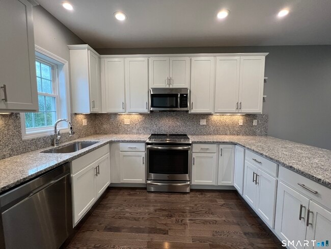 Building Photo - 35 Ringgold St Unit 207