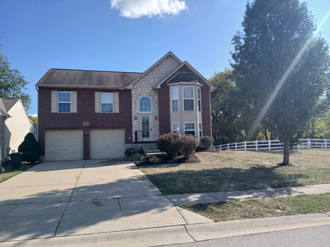 Photo - 1445 Urlage Dr