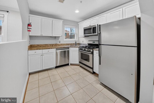 Photo - 401 Evarts St NE Unit 304