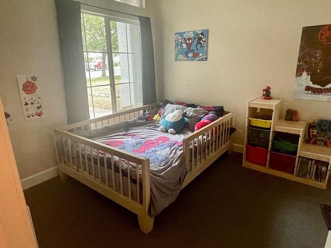 Photo - 360 Hansen Cir