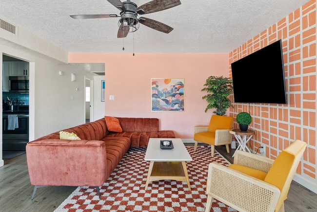 1401 N 3rd St Unidad SI ID1026703P