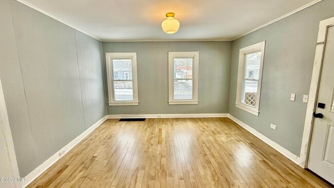 Photo - 173 Bay St Unit 2