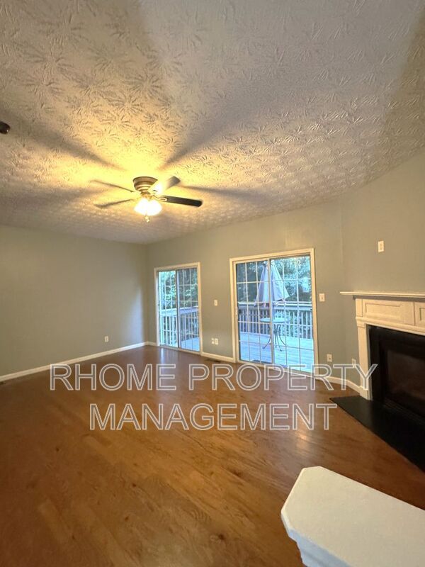 Photo - 756 Celeste Ln