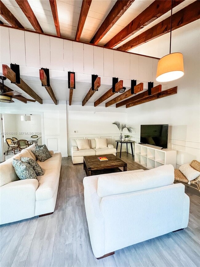 Photo - 320 W 55th St