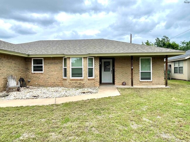 Photo - 2114 Selma Dr