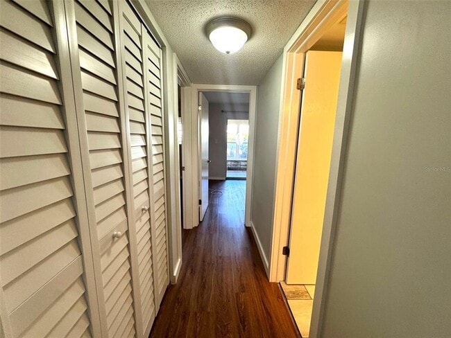 Photo - 11720 Park Blvd Unidad 102