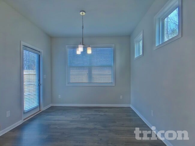 Photo - 2241 Westside Dr