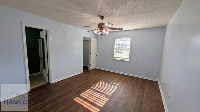 Photo - 1801 Dunlevie Rd