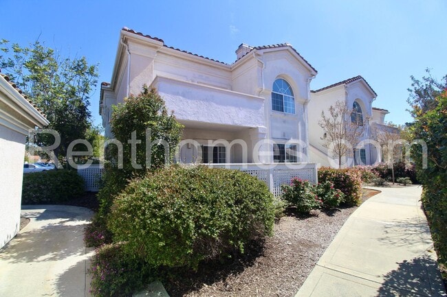 Building Photo - San Marcos, 1897 Matin Circle #217 - Great location! Close to shopping, restaurants, and easy acc...