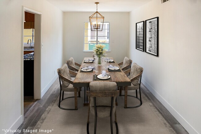 Photo - 219 E Chestnut St Unit #A