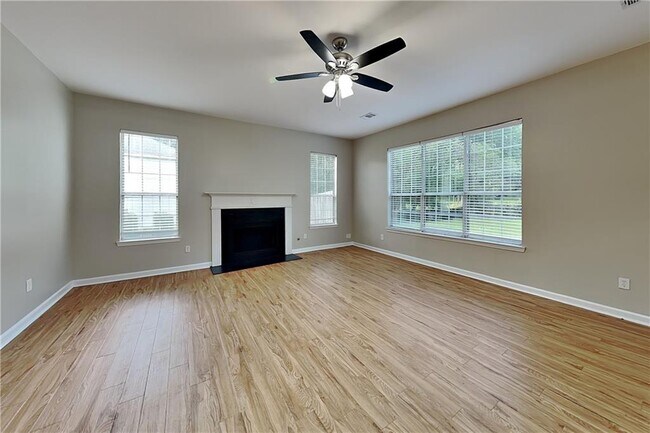 Photo - 7005 Greenfield Ln