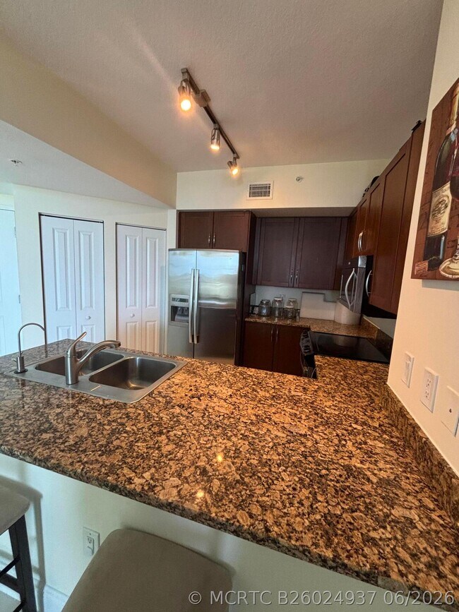 350 N Federal Hwy Unit 1209