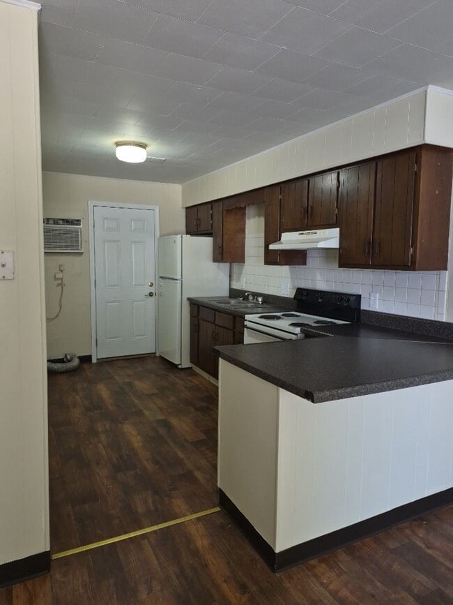 Photo - Bailey Apartments Unit 09