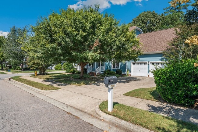 10910 Cokesbury Ln