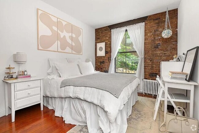 Building Photo - 2 bedroom in New York NY 10014 Unit 1 Rental