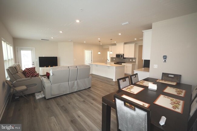 Photo - 21480 Mount Sterling Ter Unit 201