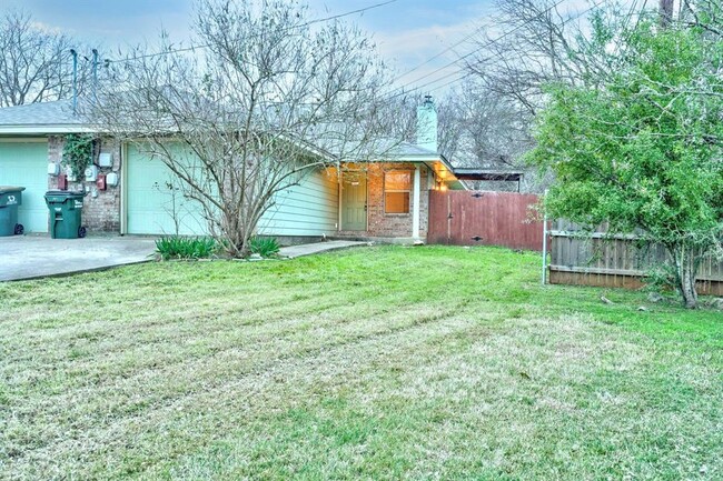 Photo - 106 Hughson Ct Townhome