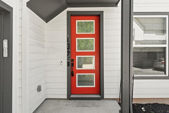 Photo - 232 Lessin Ln