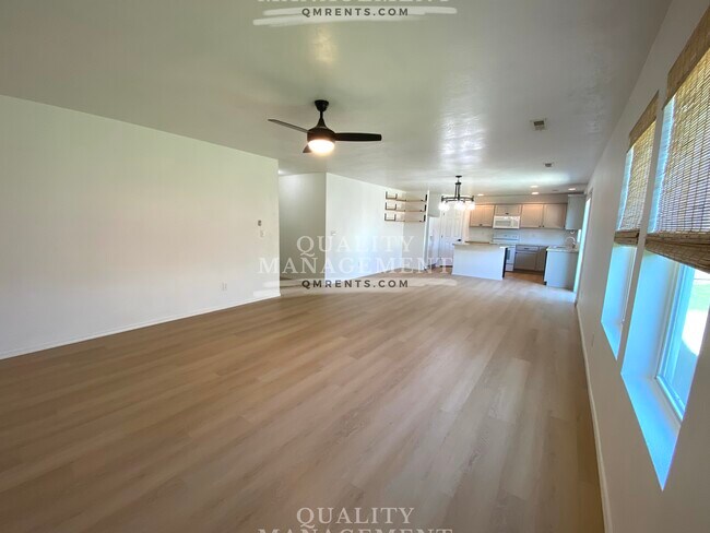 Photo - 784 S Jarbidge Ave