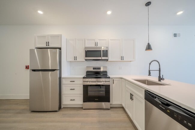 Photo - 1710 N 24th St
