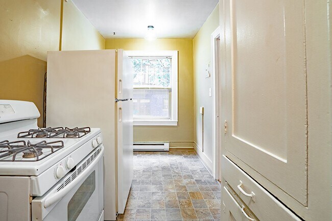 Photo - Swansonia Apartments