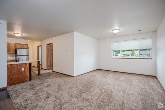 2 habitaciones, 1 baño - 840 pies cuadrados - Sala de estar - Bunting Lane Apartments