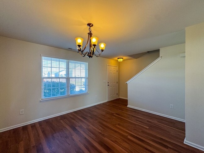 Photo - Lovely 5 Bed 3 Bath Home with Community Am...