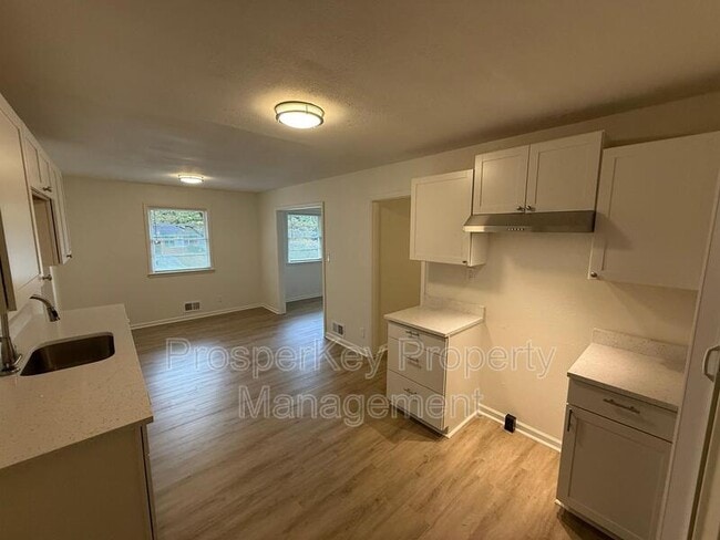 Photo - 379 Utoy Cir SW