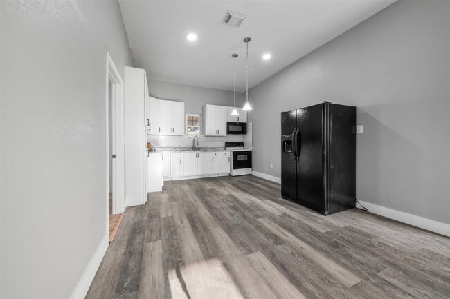Photo - 394 Rd 5102