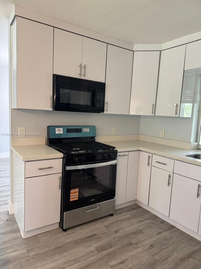 Photo - Northwest 39th Street, Sunrise, FL 33323 - 3 BR 2 BA single-family home