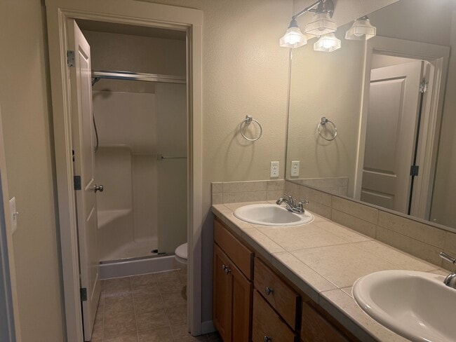 Photo - 10722 SE 75th Ave