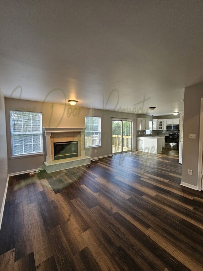 Photo - BEAUTIFUL HOME!!!