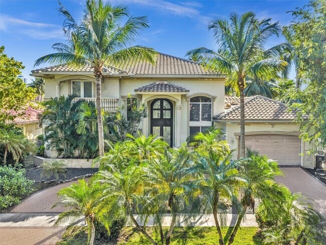 Building Photo - 922 Washington St