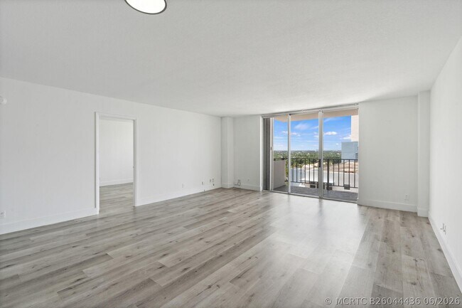 Photo - 1900 S Ocean Blvd Unit 10j